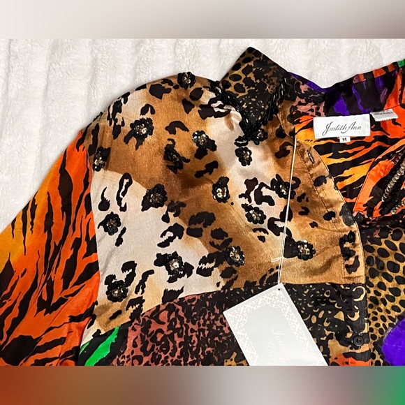 Judith Ann vintage NWT animal print button down hi lo semi sheer Silk blouse, M - Picture 4 of 16